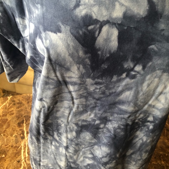 Cute new tie dye top - Picture 2 of 4